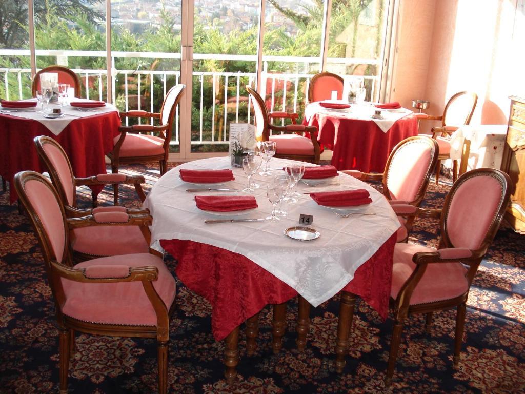 Relais Du Val Vert Le Puy-en-Velay ภายนอก รูปภาพ