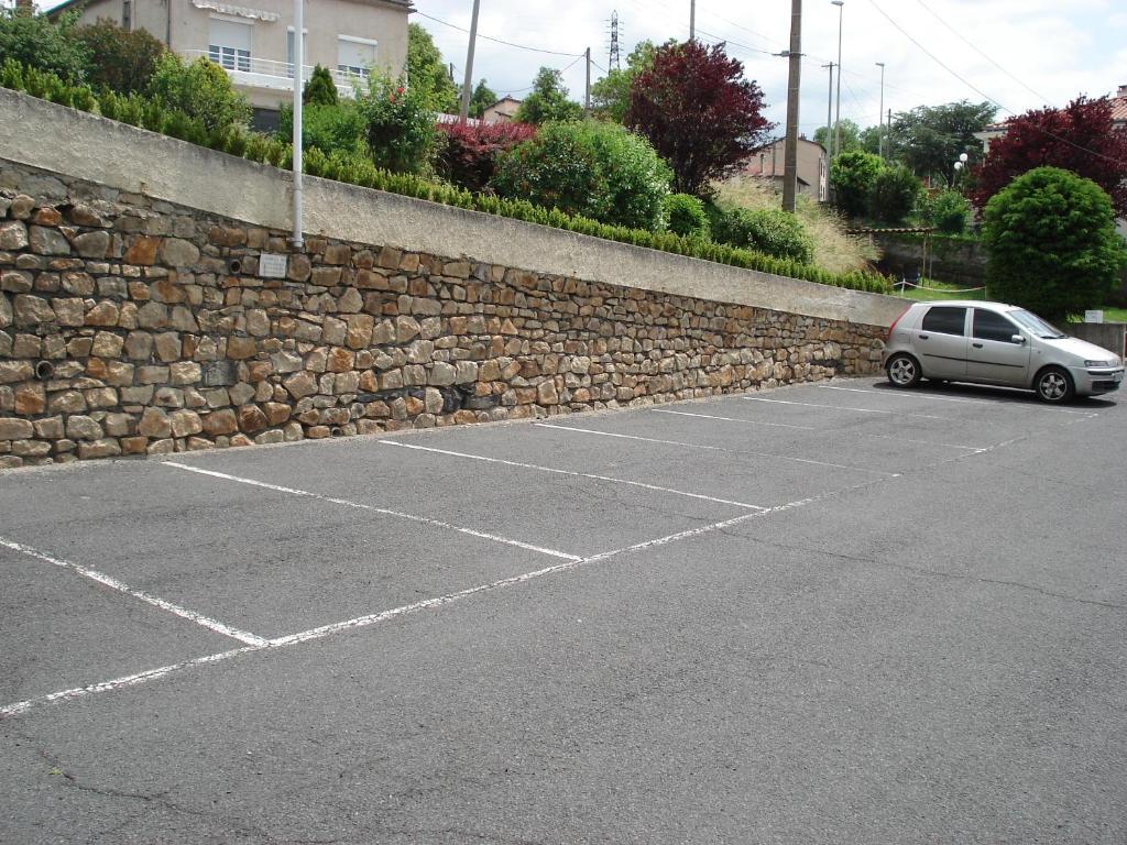 Relais Du Val Vert Le Puy-en-Velay ภายนอก รูปภาพ