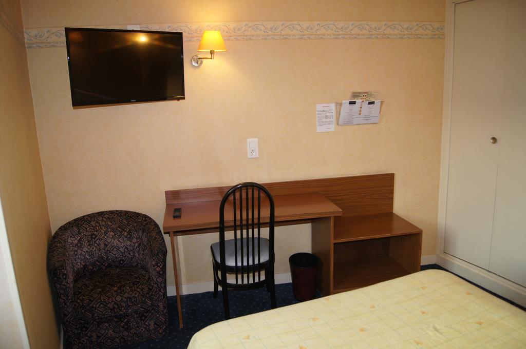Relais Du Val Vert Le Puy-en-Velay ภายนอก รูปภาพ