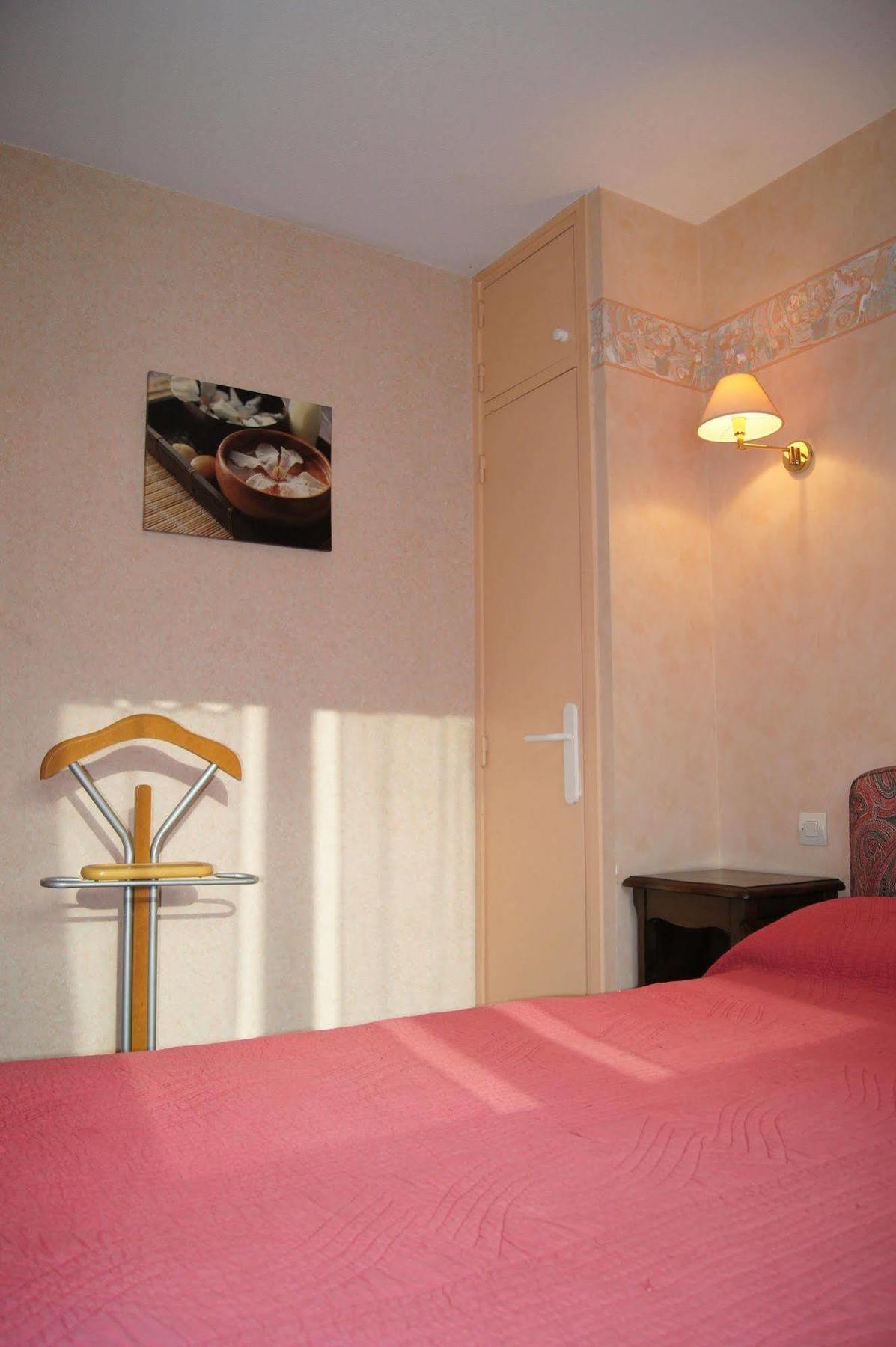 Relais Du Val Vert Le Puy-en-Velay ภายนอก รูปภาพ