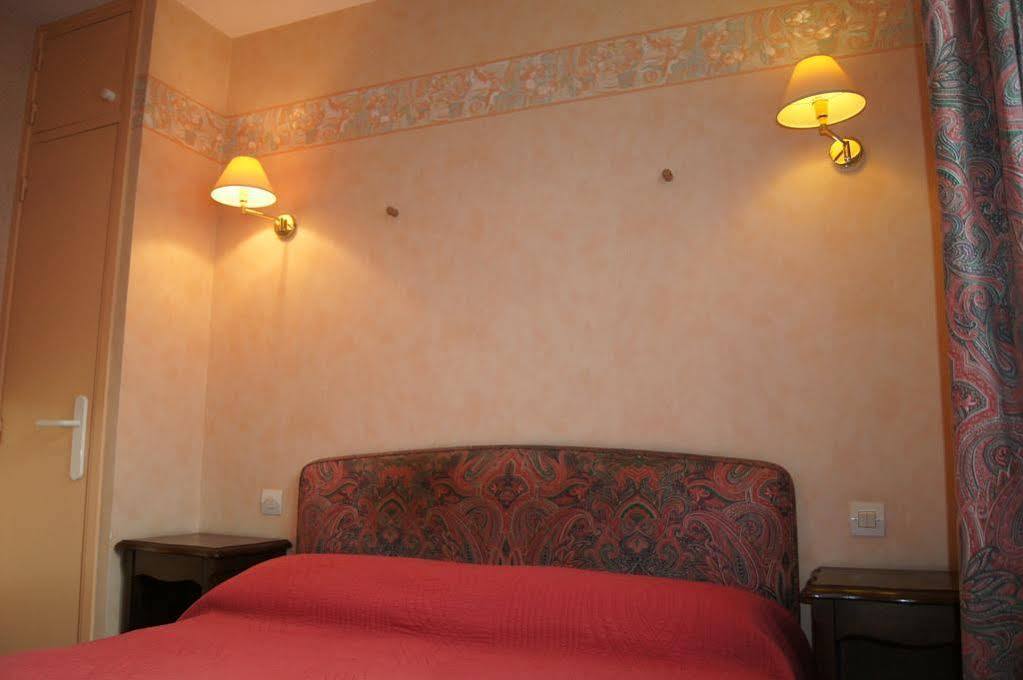 Relais Du Val Vert Le Puy-en-Velay ภายนอก รูปภาพ